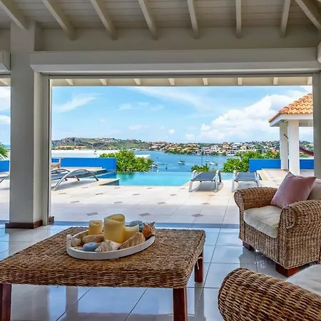 Villa Star Beach - Private Pool And Sea View!